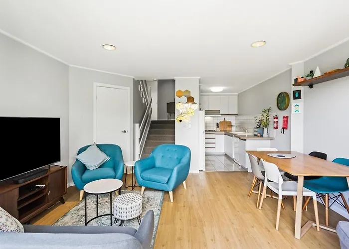 2 Bedroom Townhouse Next To Golf